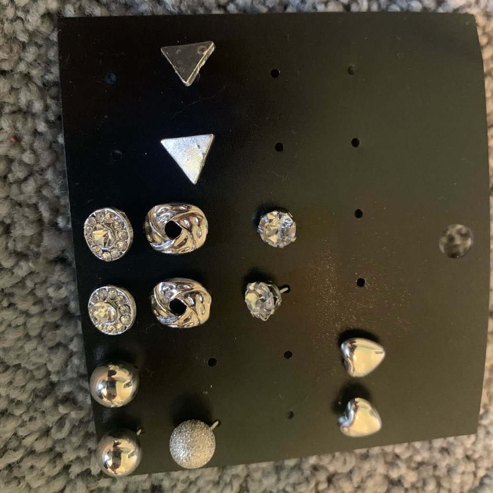 Assorted earrings